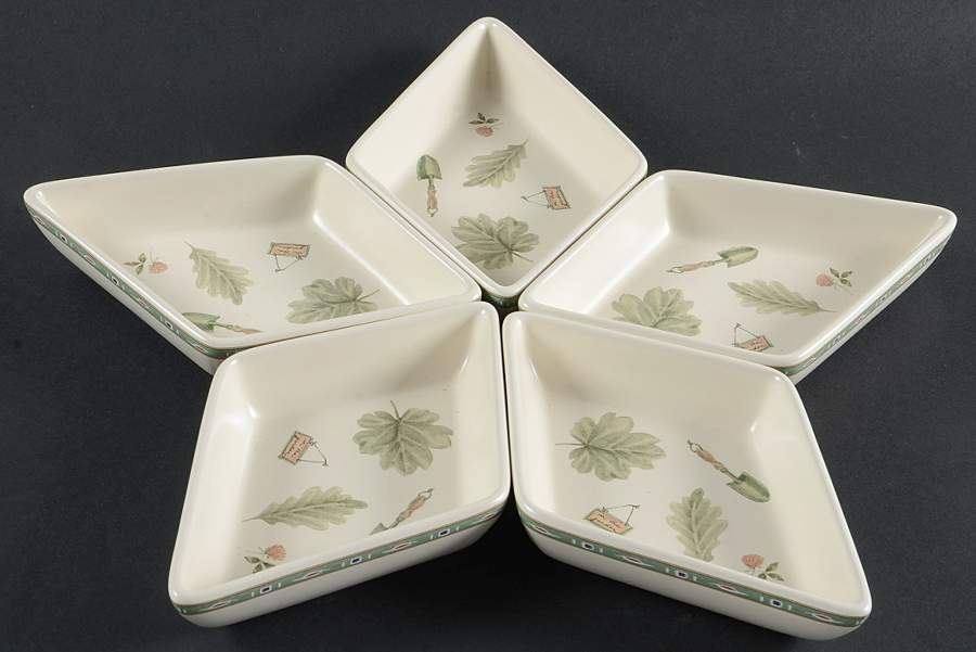 Naturewood 5 Individual Section Star Shaped Dish by Pfaltzgraff-1