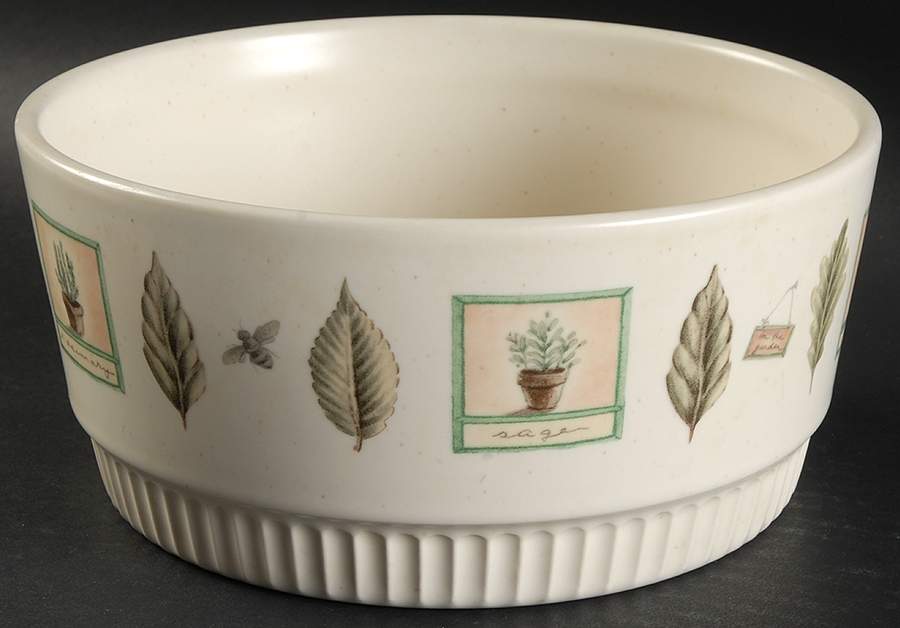 Naturewood 7" Round Baker by Pfaltzgraff-1