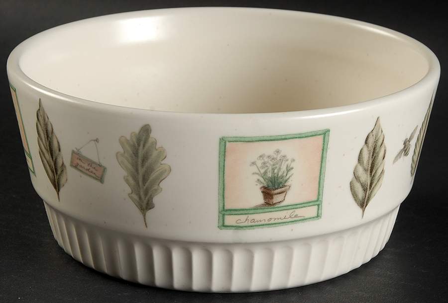 Naturewood 6" Round Baker by Pfaltzgraff-1