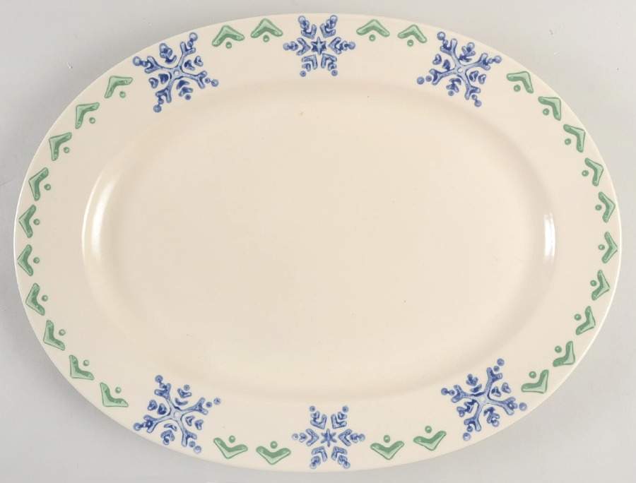 Nordic Christmas 14" Oval Serving Platter by Pfaltzgraff-1