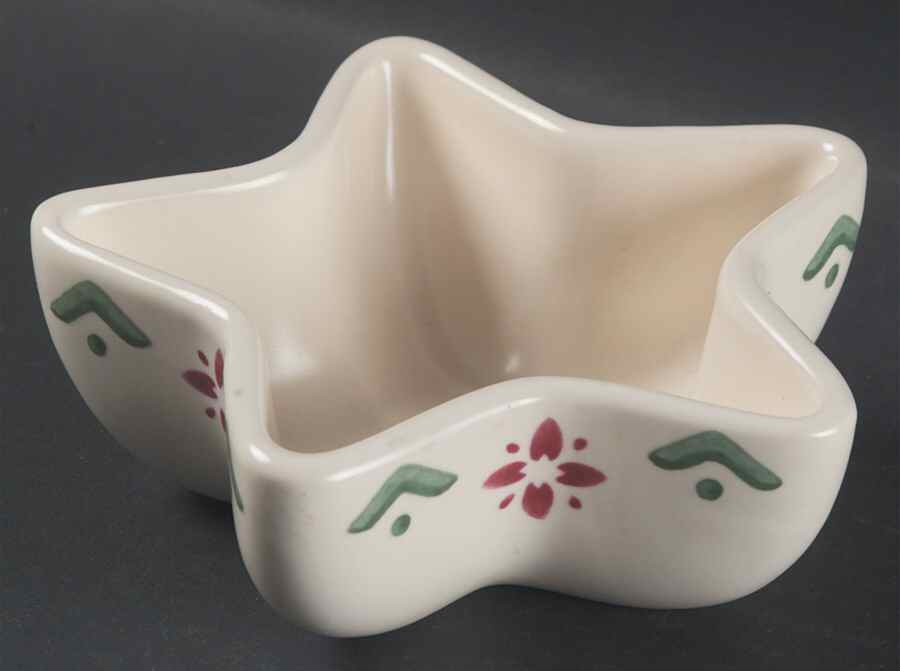 Nordic Christmas Star Shaped Dish by Pfaltzgraff-1
