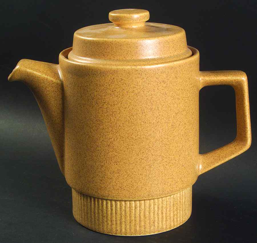 Nordic Gold Teapot & Lid by Pfaltzgraff-1