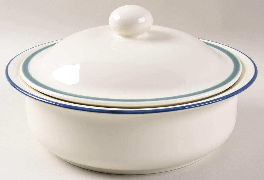 Northwinds 2 Qt Round Covered Casserole by Pfaltzgraff-1