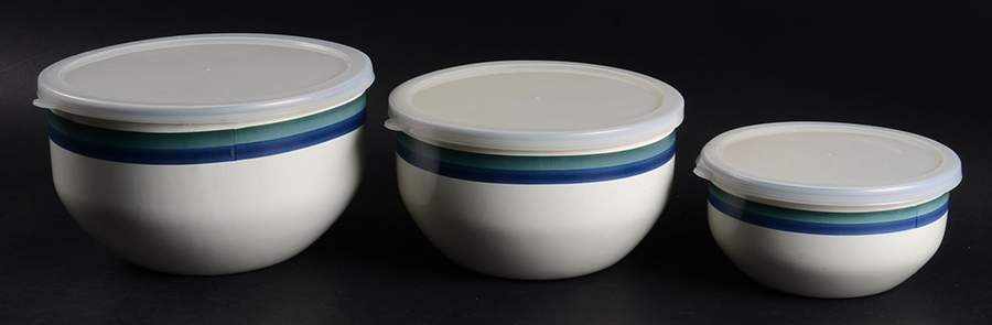 Northwinds 3 Pc Metal Bowl W/Plastic Lids(5 3/4",6 7/8"&7 3/4 by Pfaltzgraff-1