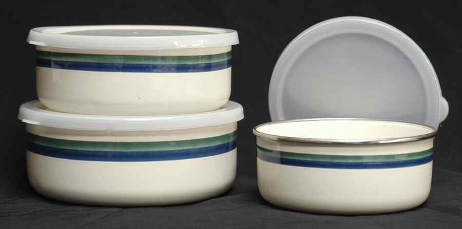 Northwinds 3 Pc Metal Bowl W/Plastclid (5 3/4",6 5/8",7 1/4") by Pfaltzgraff-1