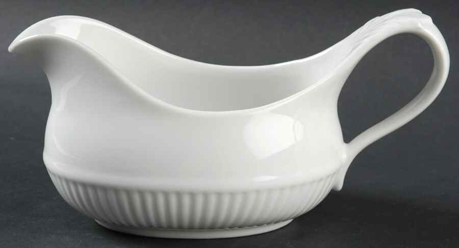 Pageantry Gravy Boat by Pfaltzgraff-1