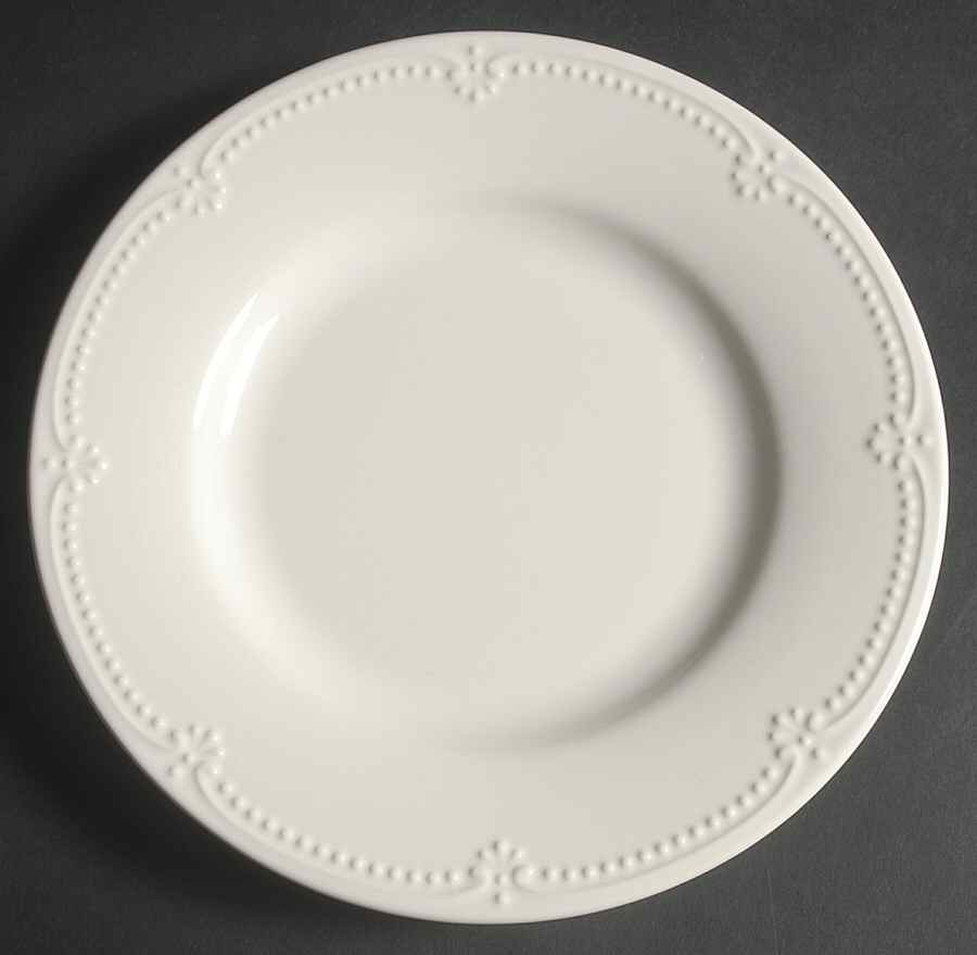 Pearl Brocade Luncheon Plate by Pfaltzgraff-1