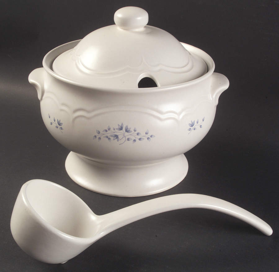 Poetry Matte Tureen & Lid w/Ladle by Pfaltzgraff-1