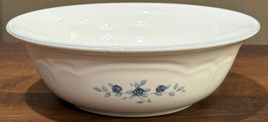 Poetry Glossy 9" Round Vegetable Bowl by Pfaltzgraff-1