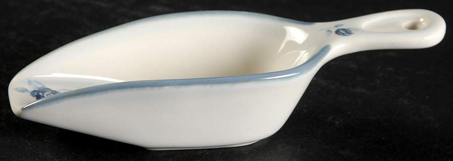 Poetry Glossy Small Scoop by Pfaltzgraff-1