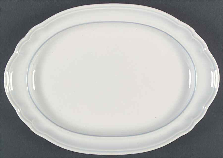 Poetry Glossy 14" Oval Serving Platter by Pfaltzgraff-1