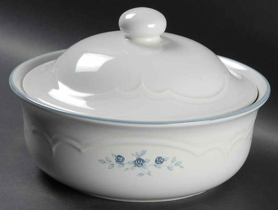 Poetry Glossy 2 Qt Round Covered Casserole by Pfaltzgraff-1