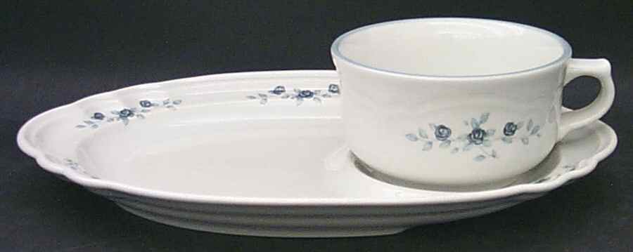 Poetry Glossy Snack Tray & Soup Mug Set by Pfaltzgraff-1