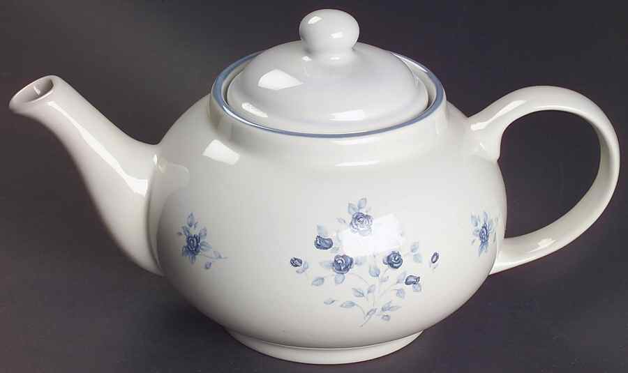 Poetry Glossy Teapot & Lid by Pfaltzgraff-1