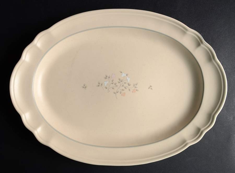 Remembrance 14" Oval Serving Platter by Pfaltzgraff-1