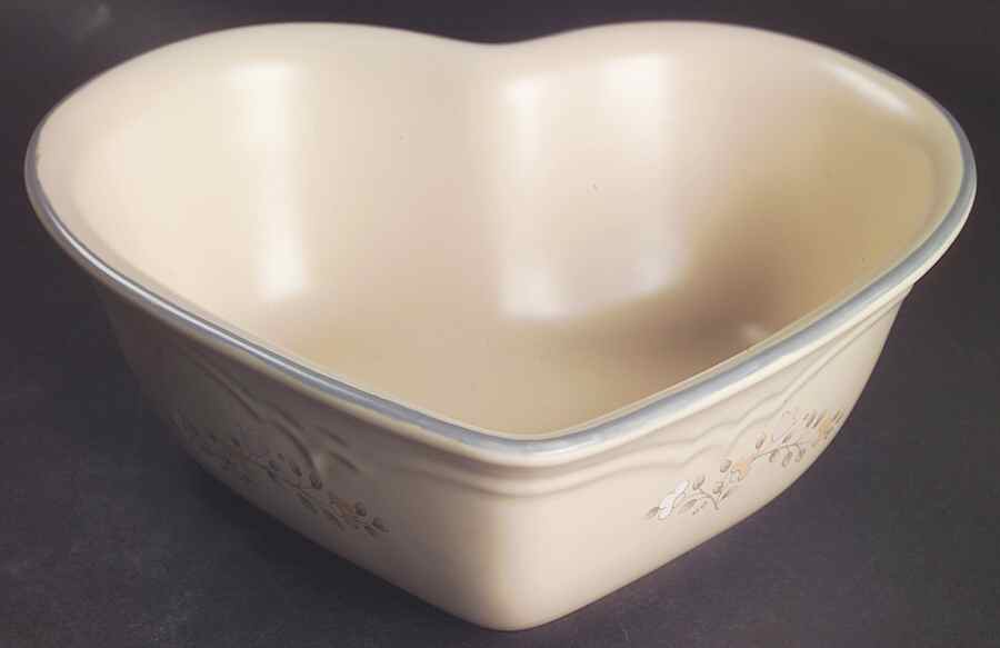 Remembrance 8" Heart Shaped Bowl by Pfaltzgraff-1