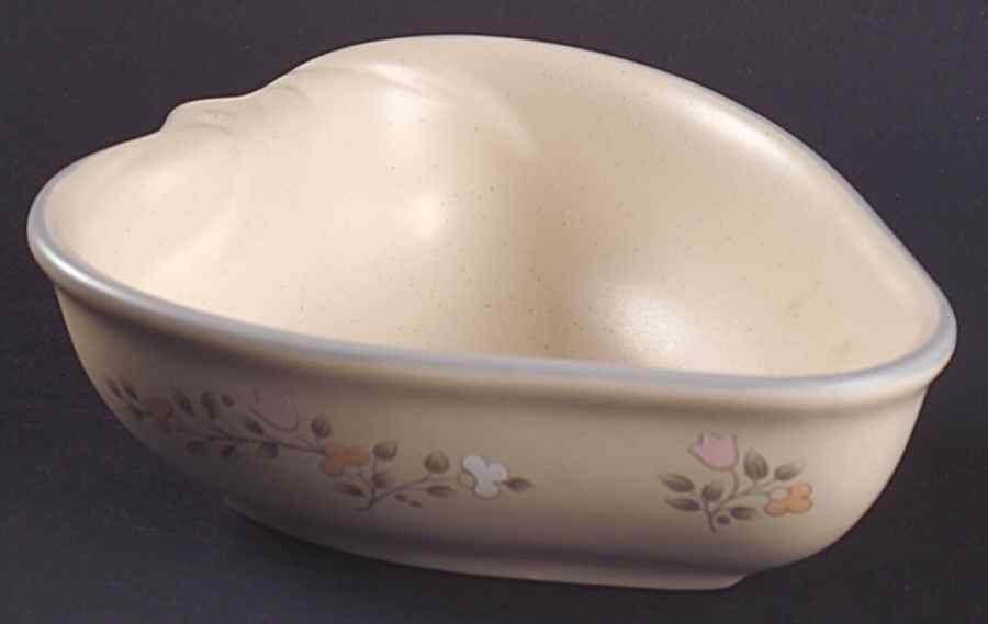 Remembrance Individual Strawberry Bowl by Pfaltzgraff-1