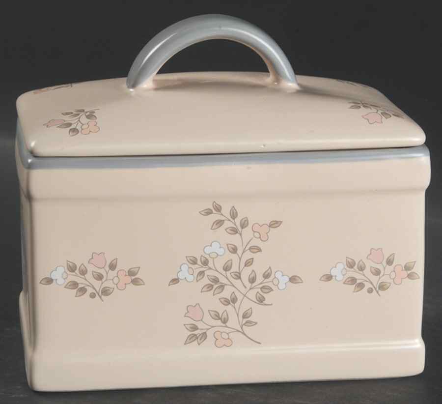 Remembrance Kitchen Keeper & Lid by Pfaltzgraff-1