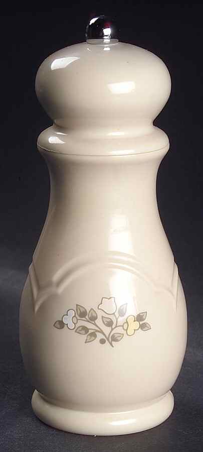 Remembrance Pepper Mill by Pfaltzgraff-1