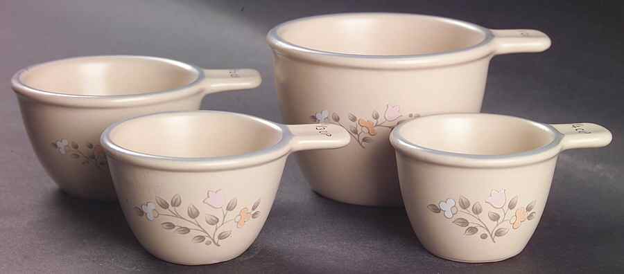Remembrance Measuring Cup Set (1 Cup,1/2 Cup,1/3 Cup,1/4 Cup) by Pfaltzgraff-1