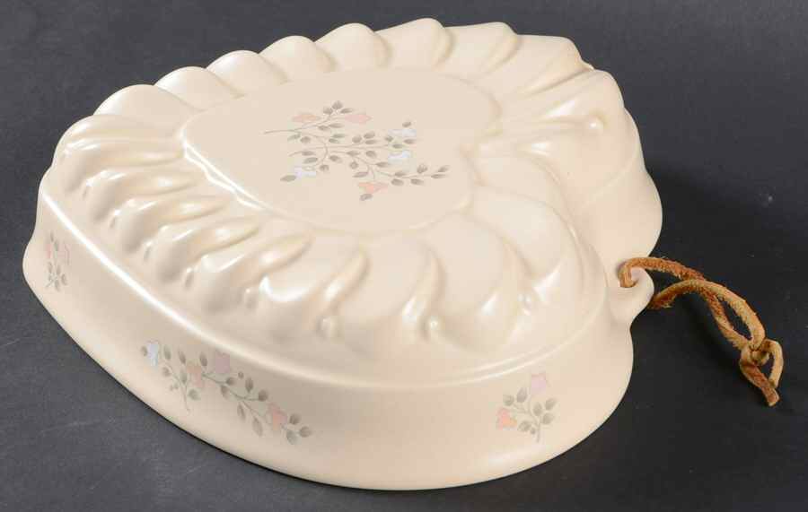 Remembrance Jello Mold by Pfaltzgraff-1