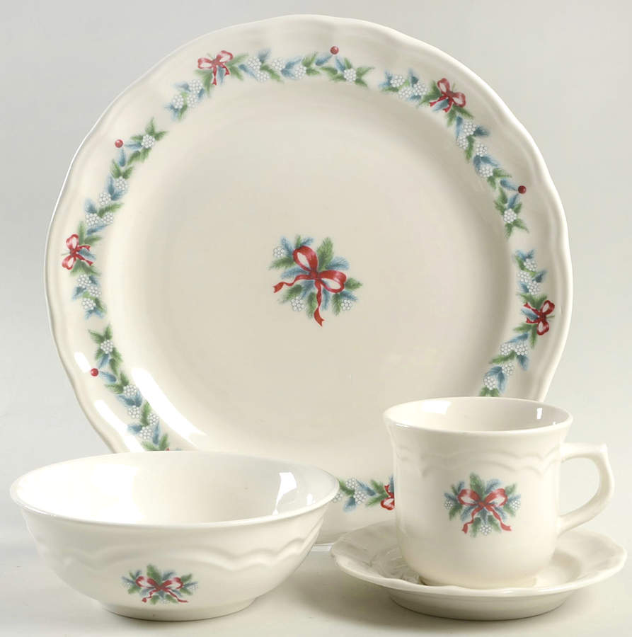 Red Ribbons 4 Piece Place Setting by Pfaltzgraff-1