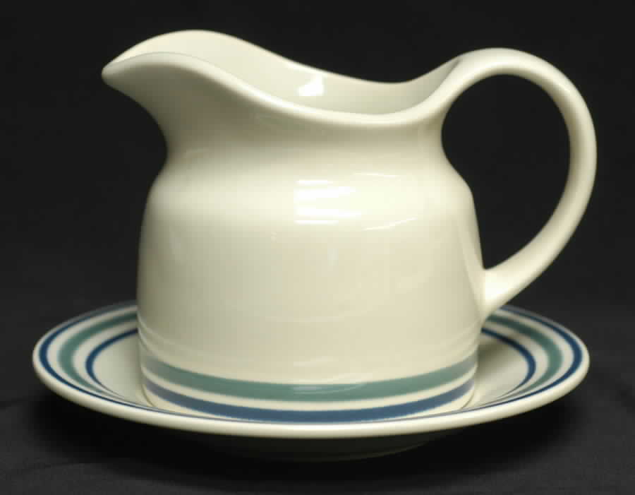 Riverview Gravy Boat & Underplate by Pfaltzgraff-1