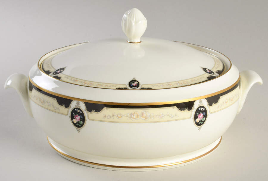 Royal Onyx Round Covered Vegetable by Pfaltzgraff-1