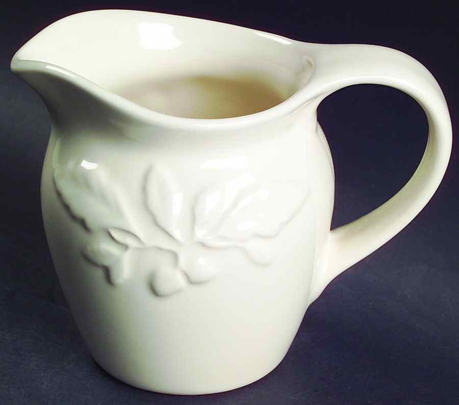 Royal Oak Creamer by Pfaltzgraff-1