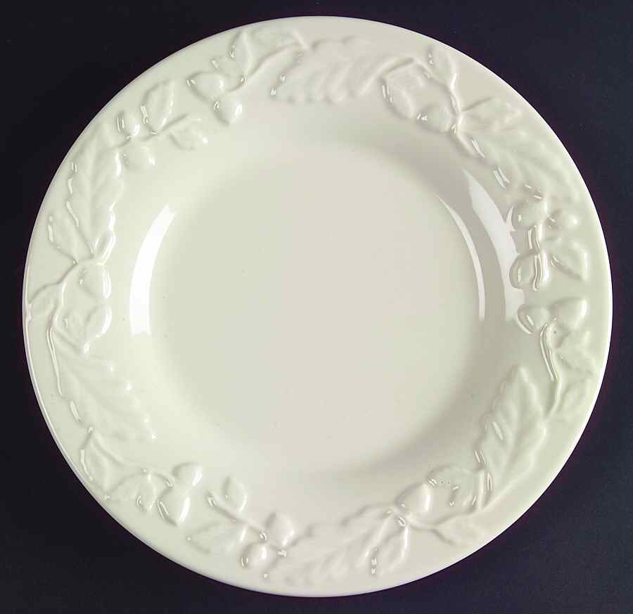 Royal Oak Luncheon Plate by Pfaltzgraff-1