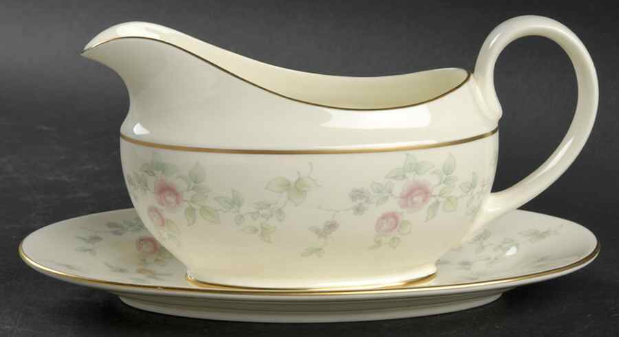 Rosemont Gravy Boat & Underplate by Pfaltzgraff-1
