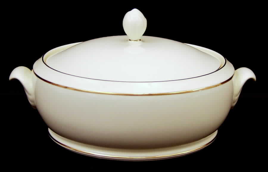 Royale Cream Round Covered Vegetable by Pfaltzgraff-1