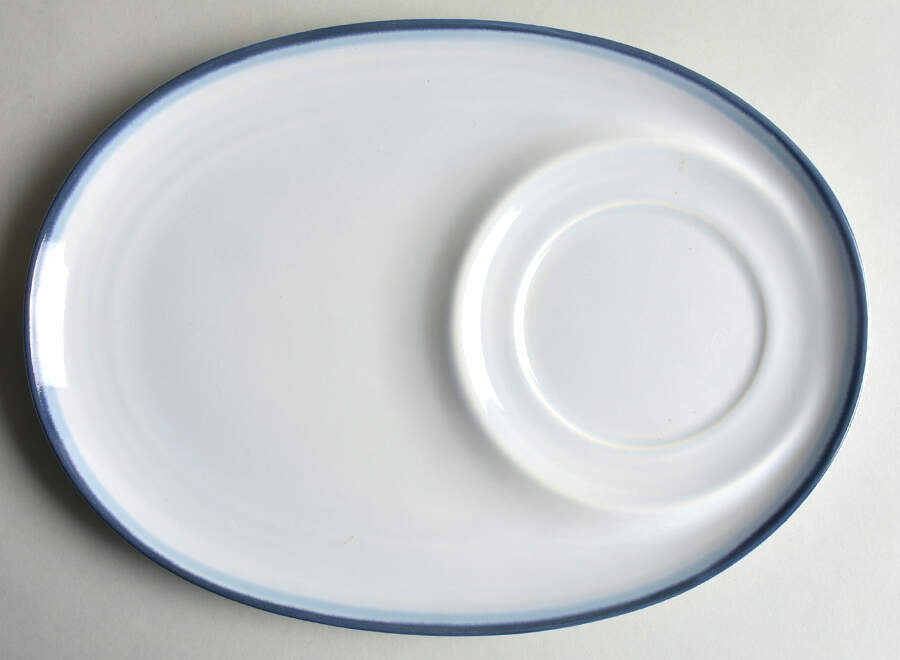 Sky Oval Snack Tray by Pfaltzgraff-1