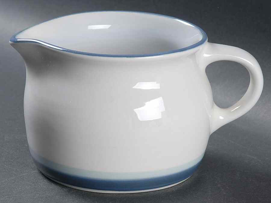 Sky Round Gravy Boat (GR2SP) by Pfaltzgraff-1