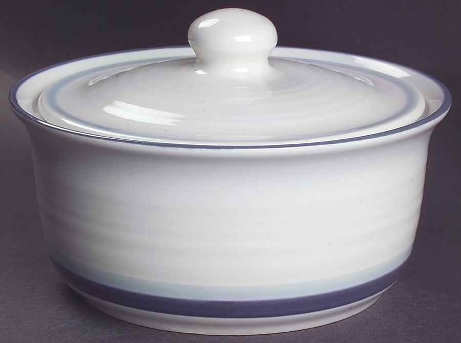 Sky 1.25 Qt Round Covered Casserole by Pfaltzgraff-1