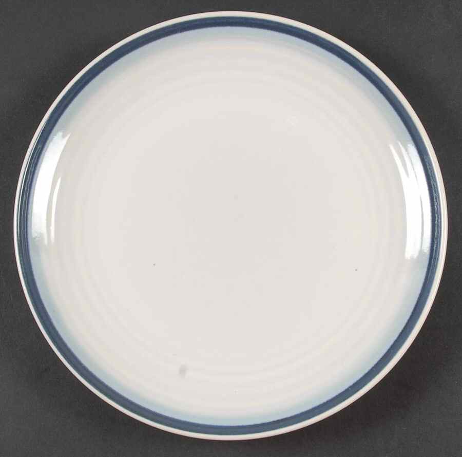 Sky Luncheon Plate by Pfaltzgraff-1