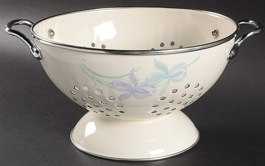 Spring Song 3 Quart Metal Colander by Pfaltzgraff-1