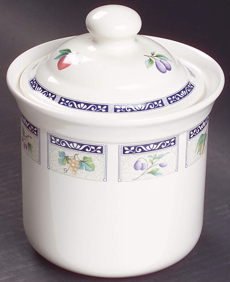 Sunbury Grove Small Canister & Lid by Pfaltzgraff-1