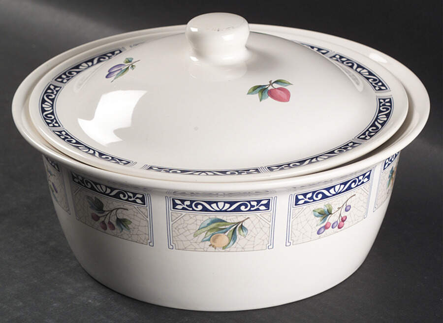 Sunbury Grove 2 Qt Round Covered Casserole by Pfaltzgraff-1