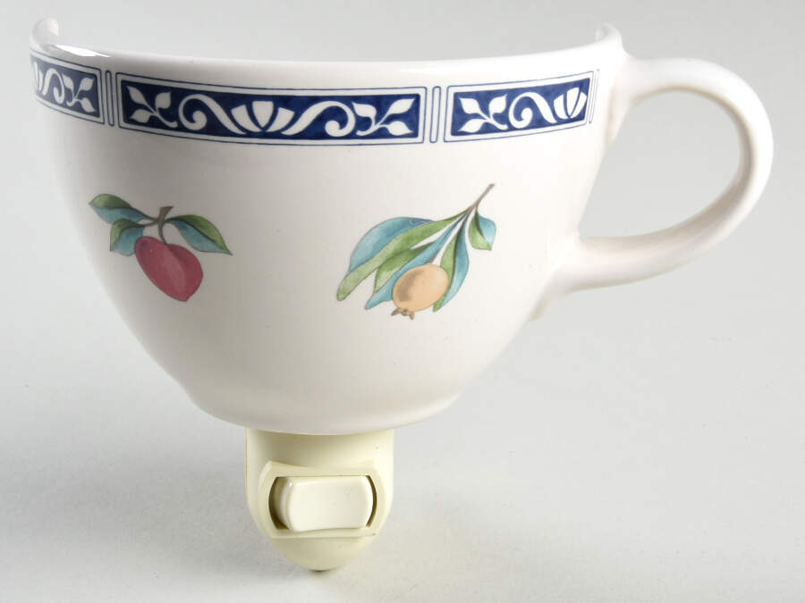 Sunbury Grove 1 5/8" + cup (H) Night Light/Cup HC by Pfaltzgraff-1