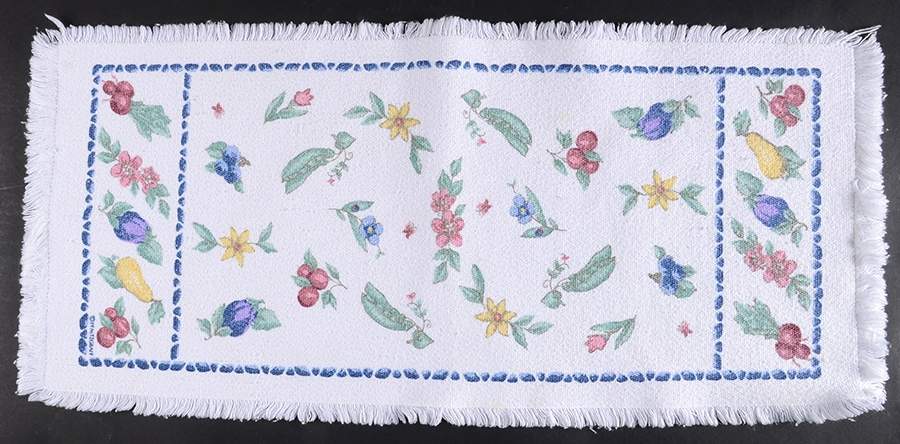 Summer Garden Cloth Table Runner by Pfaltzgraff-1