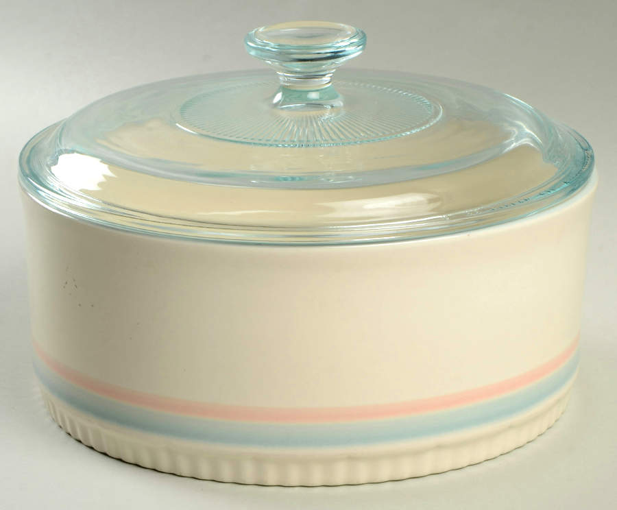 Sunrise 2.5 Quart Round Covered Casserole by Pfaltzgraff-1