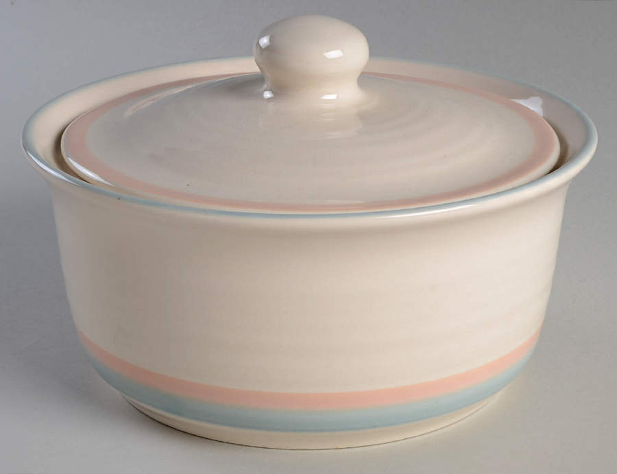 Sunrise 1.25 Qt Round Covered Casserole by Pfaltzgraff-1
