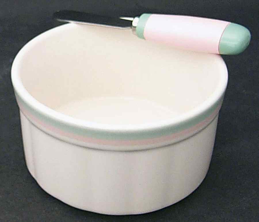 Sunrise Dip Bowl & Spreader Set by Pfaltzgraff-1