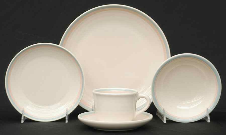 Sunrise 5 Piece Place Setting by Pfaltzgraff-1