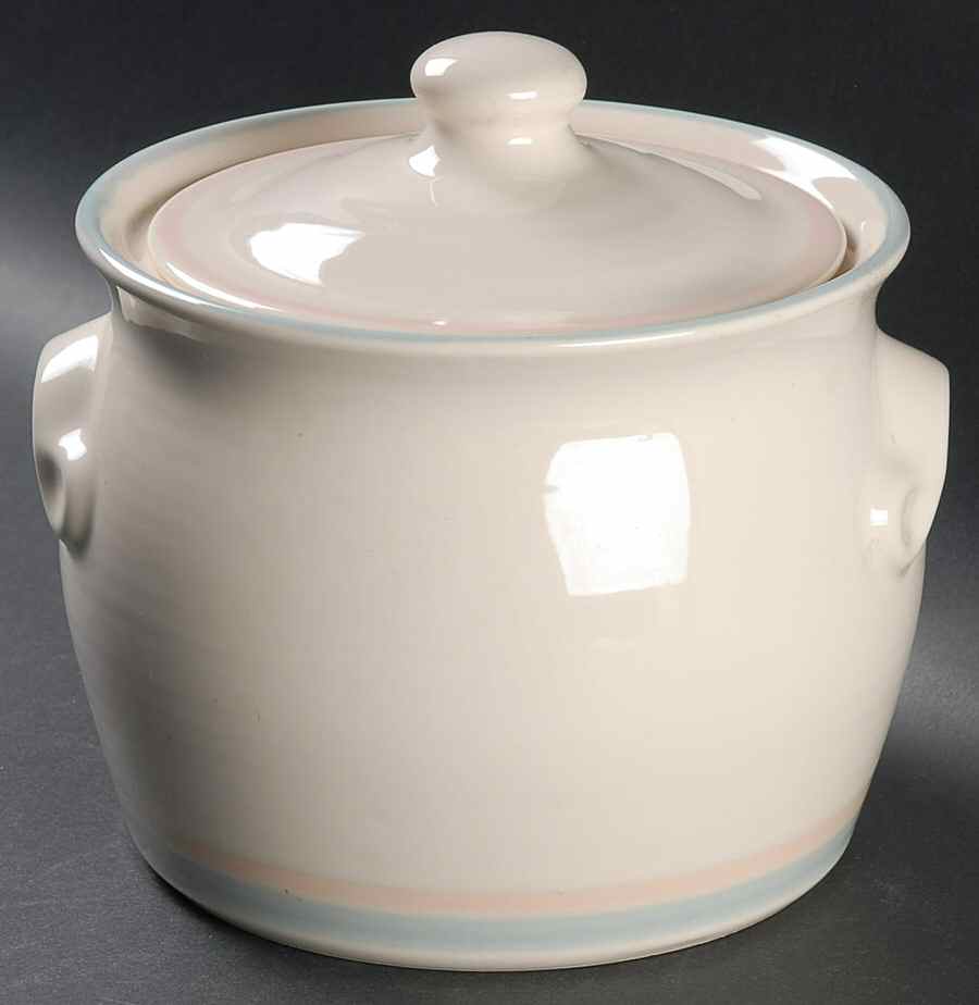 Sunrise Bean Pot & Lid by Pfaltzgraff-1