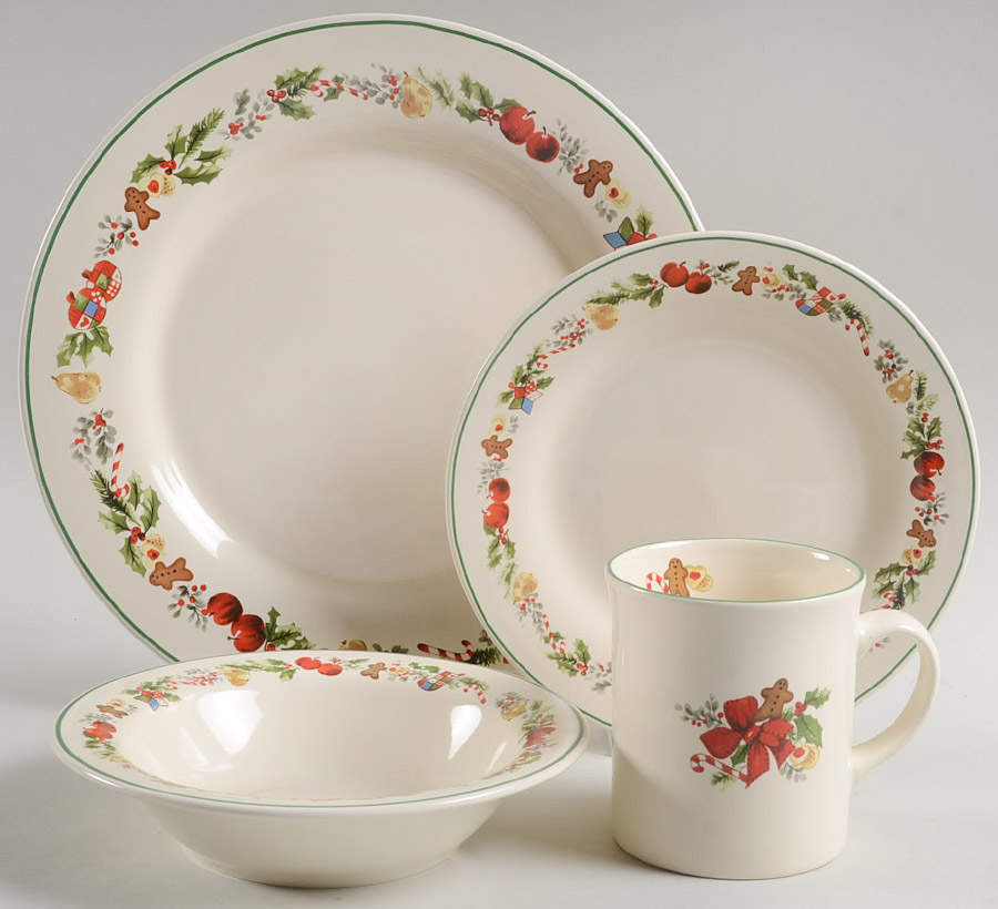 Sugar Plum 4 Piece Place Setting by Pfaltzgraff-1
