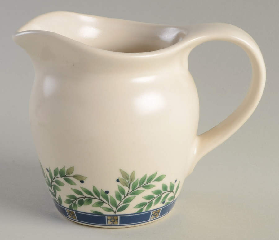 Sylvan Court Creamer by Pfaltzgraff-1
