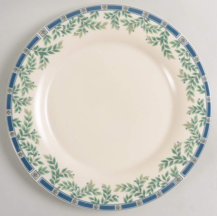 Sylvan Court Dinner Plate by Pfaltzgraff-1