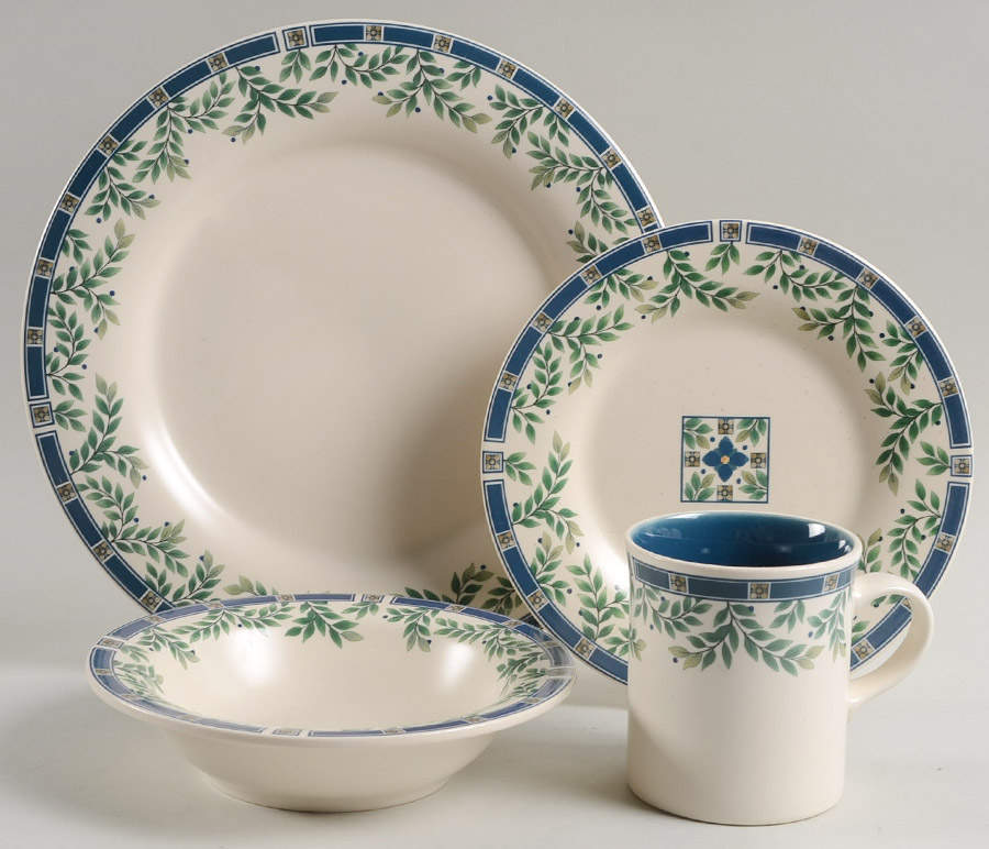 Sylvan Court 4 Piece Place Setting by Pfaltzgraff-1